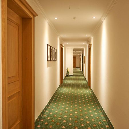 Hotel Waidmannsheil Флахау Екстериор снимка