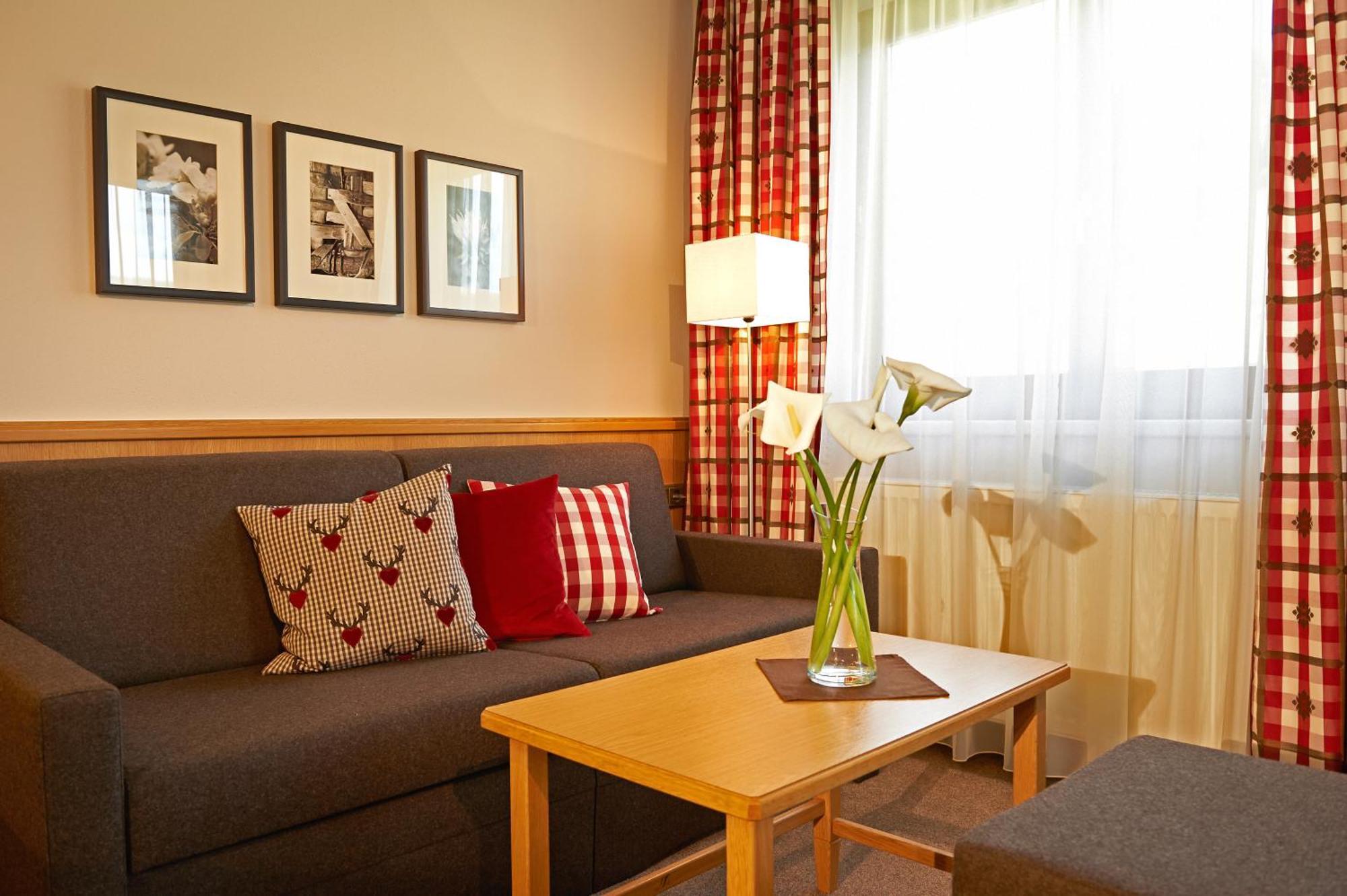 Hotel Waidmannsheil Флахау Стая снимка