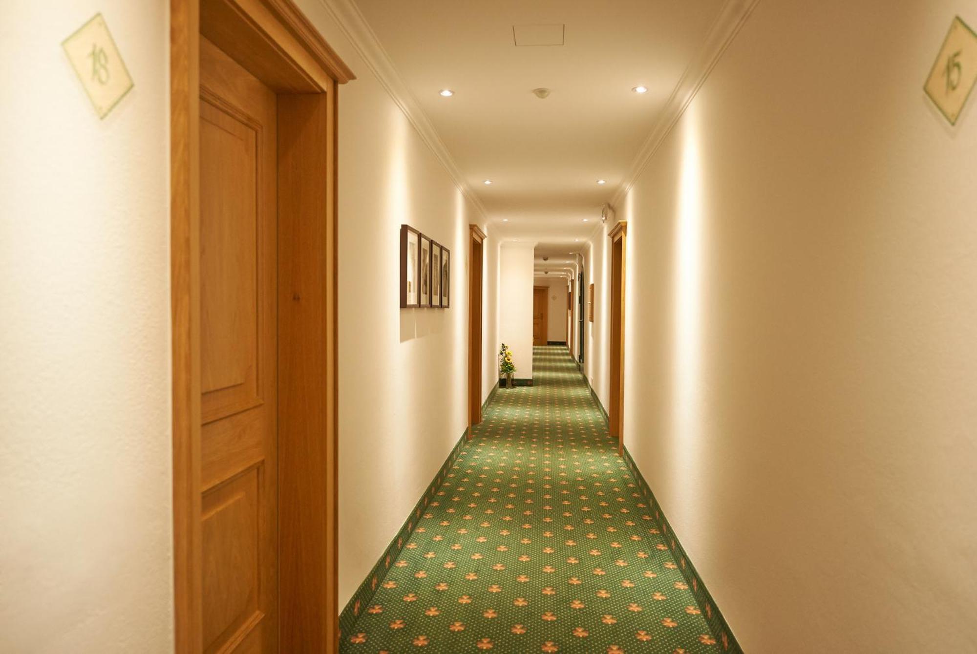Hotel Waidmannsheil Флахау Екстериор снимка